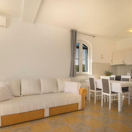 Apartman Mendula Premantura Εξωτερικό φωτογραφία